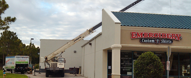 Commercial rooftop AC installation